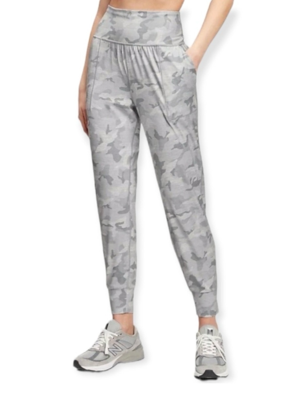 GAP x GapFit Eclipse Jogger Pants in Gray Camo Camouflage Yoga Lounge Size S